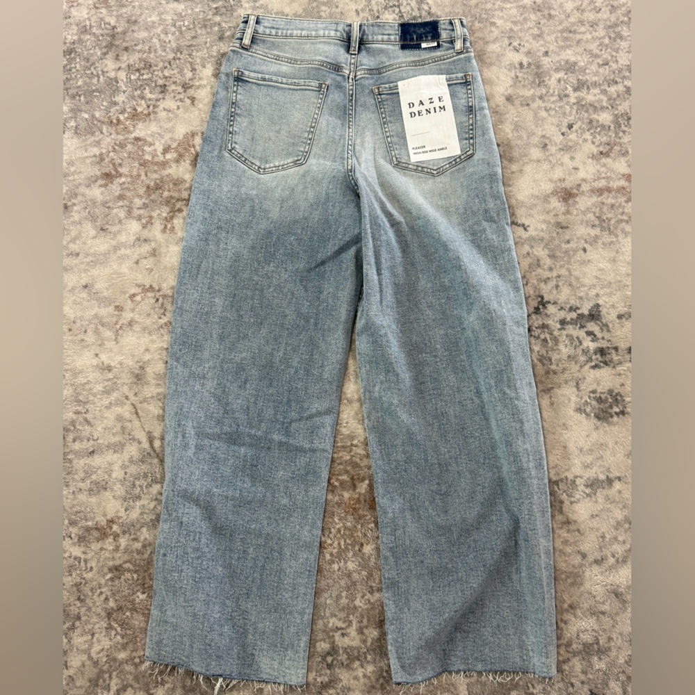 NWT Daze Denim Pleaser High Rise Wide Ankle - 30 - Picture 6 of 8